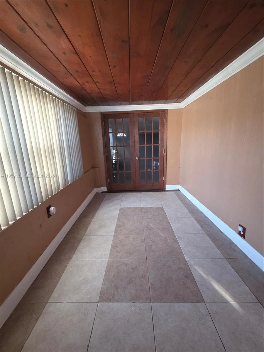 2401 NW 56th St, Miami, FL 33142 photo 3