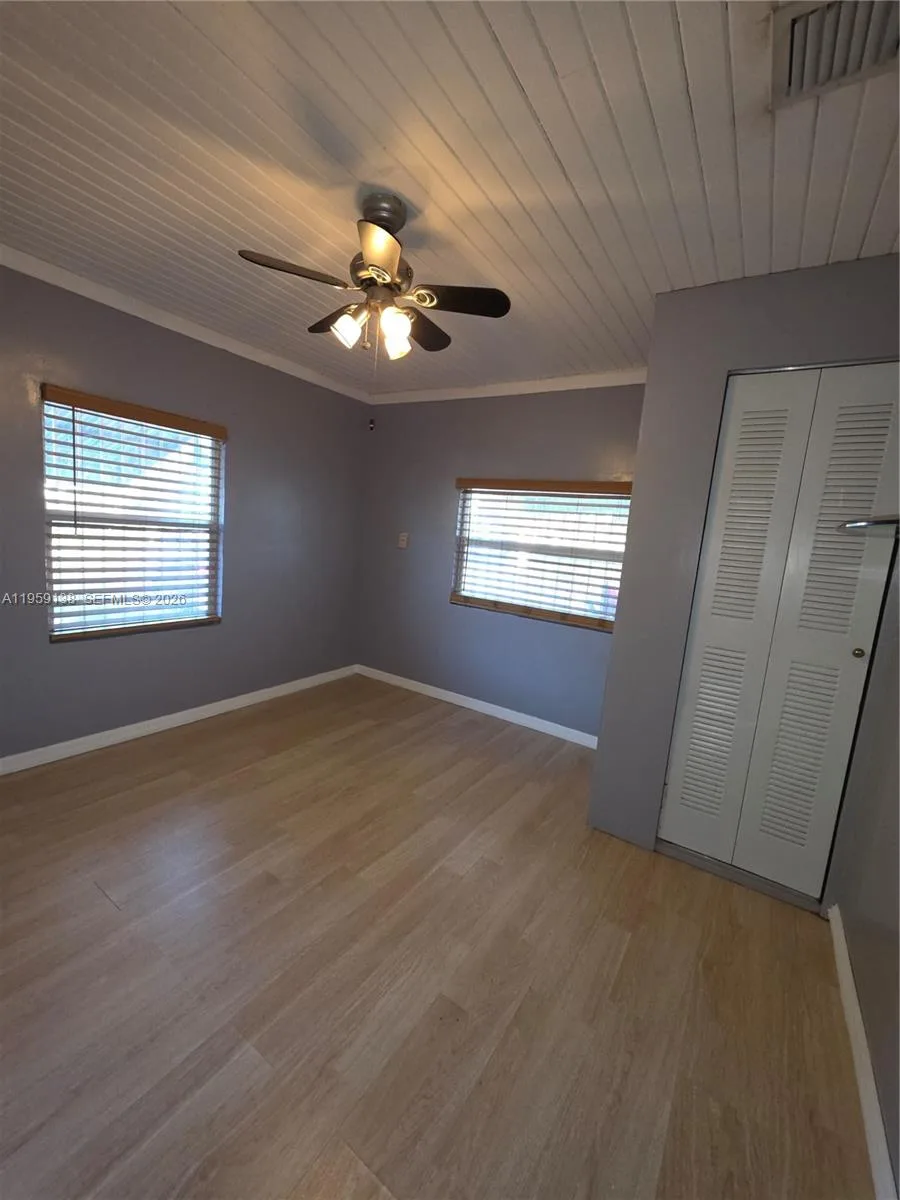 2401 NW 56th St, Miami, FL 33142 photo 8