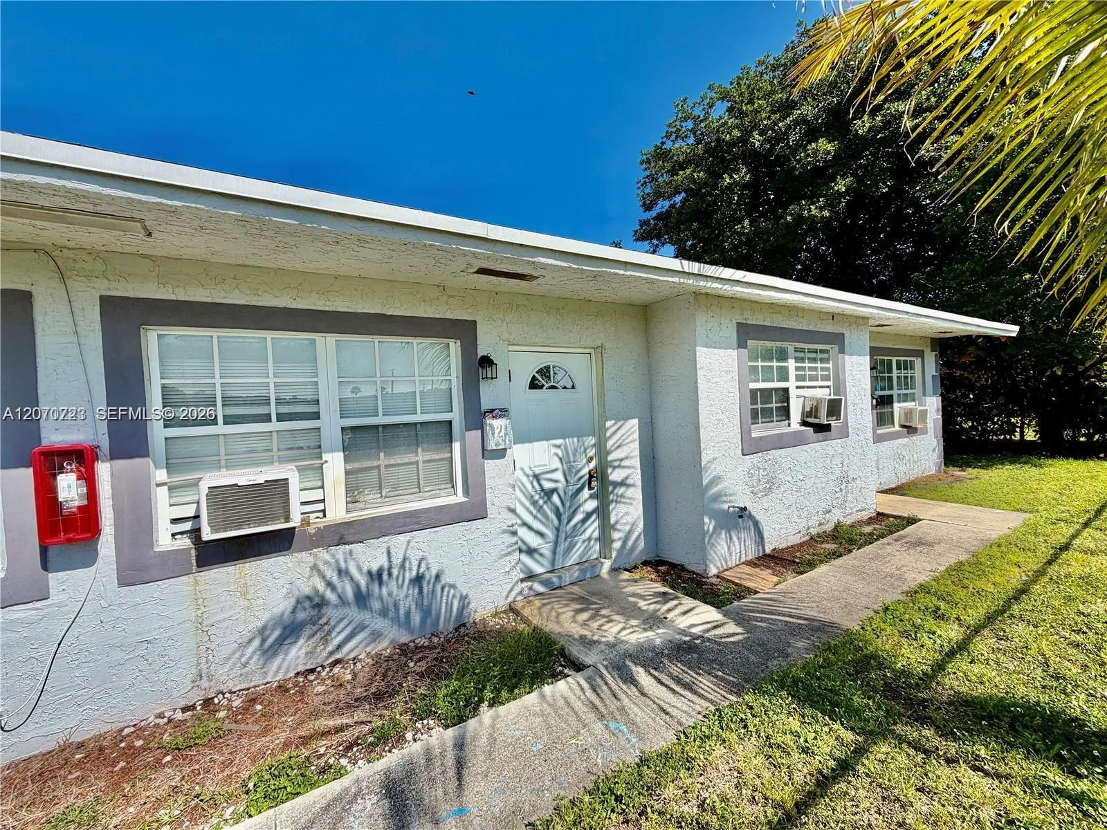 1041 NW 7th Ct, Hallandale Beach, FL 33009 photo 7