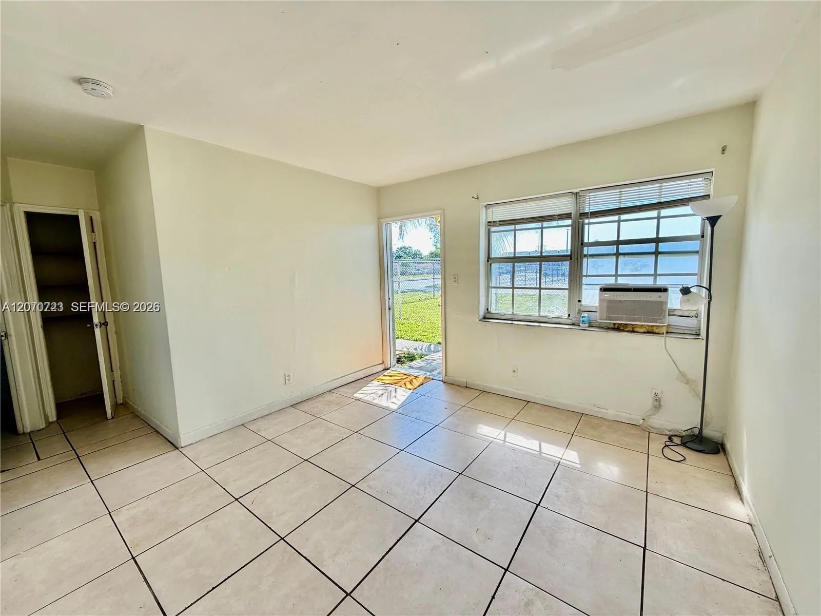 1041 NW 7th Ct, Hallandale Beach, FL 33009 photo 8