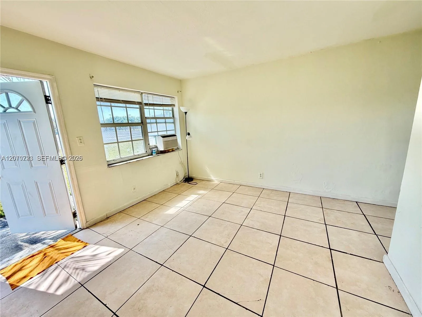 1041 NW 7th Ct, Hallandale Beach, FL 33009 photo 9