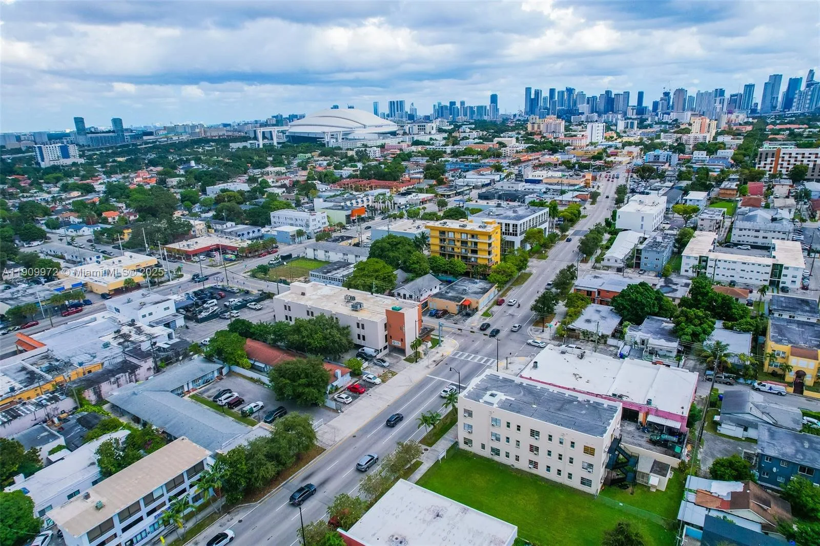 1901 SW 1st St, Miami, FL 33135 photo 2