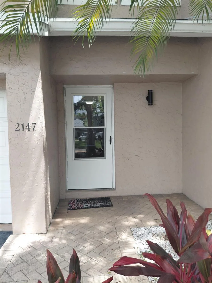 2147 Discovery Circle W, Deerfield Beach, FL 33442 photo 3