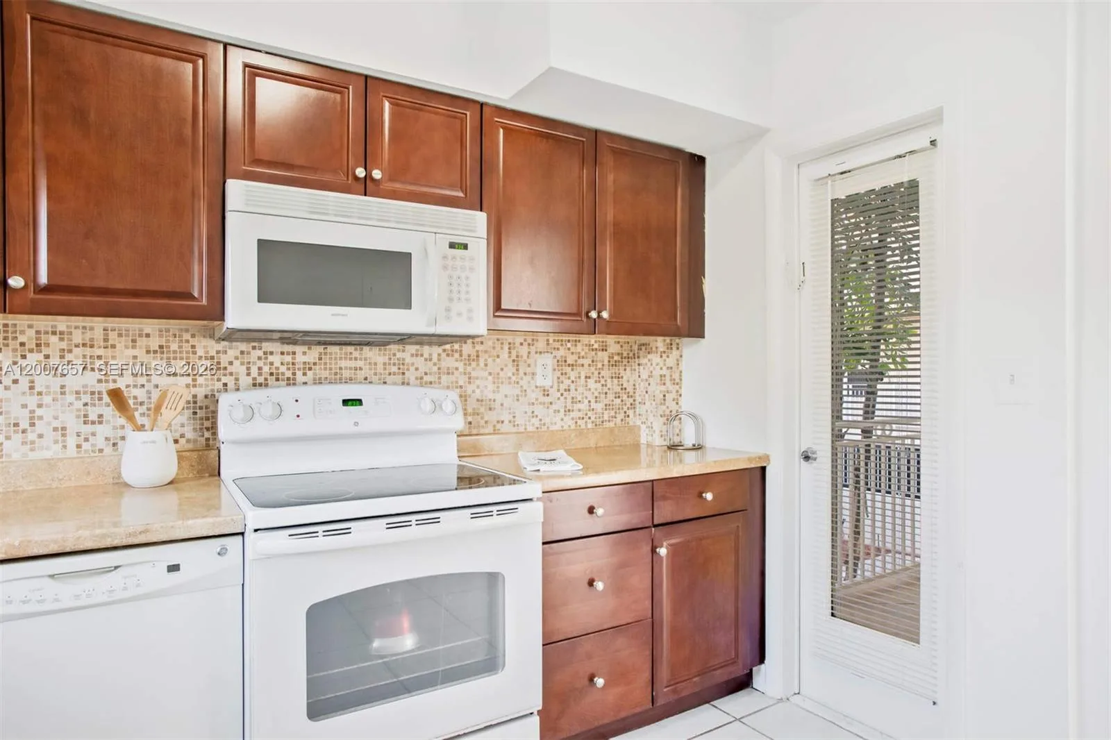 10001 W Bay Harbor Dr # 208, Bay Harbor Islands, FL 33154 photo 10