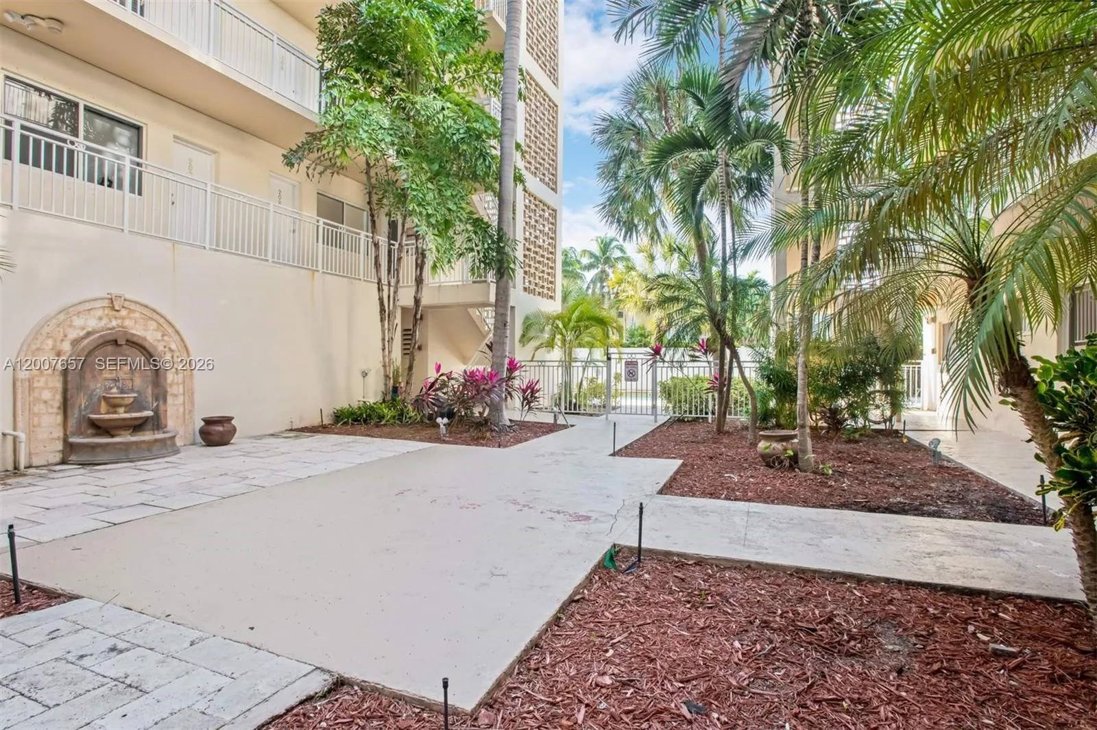 10001 W Bay Harbor Dr # 208, Bay Harbor Islands, FL 33154 photo 11