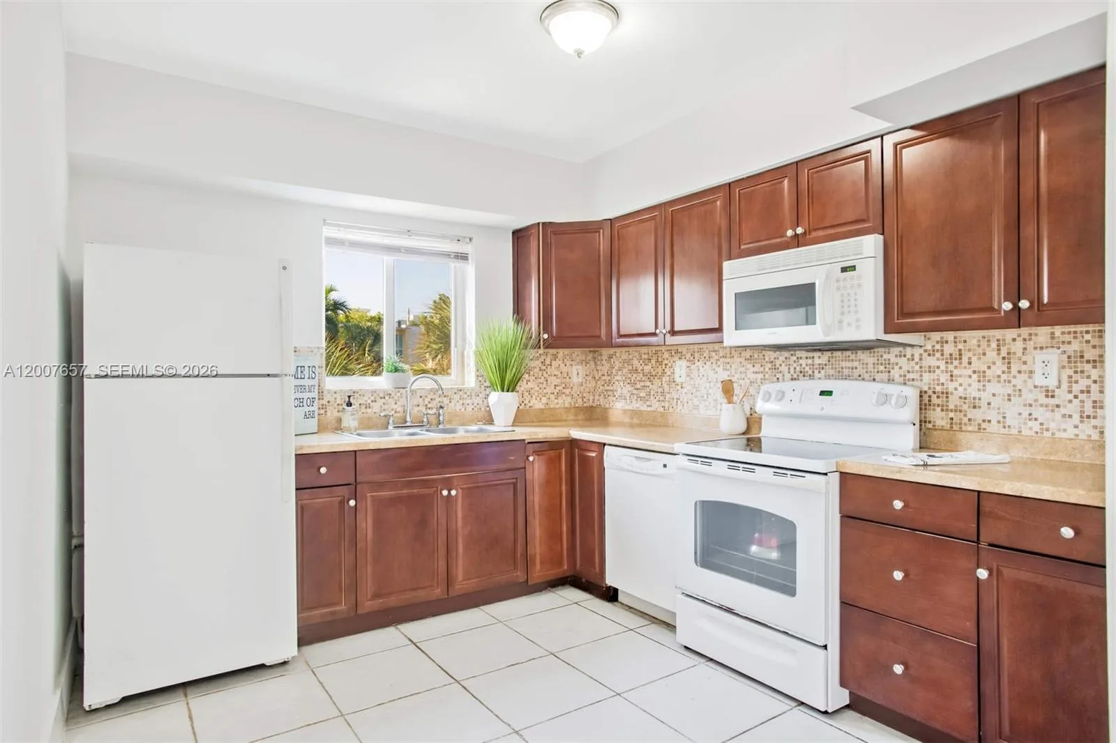 10001 W Bay Harbor Dr # 208, Bay Harbor Islands, FL 33154 photo 9