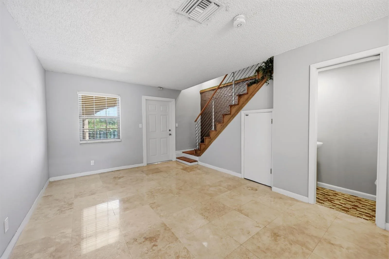 905 NE 28th Street # 206, Wilton Manors, FL 33334 photo 10