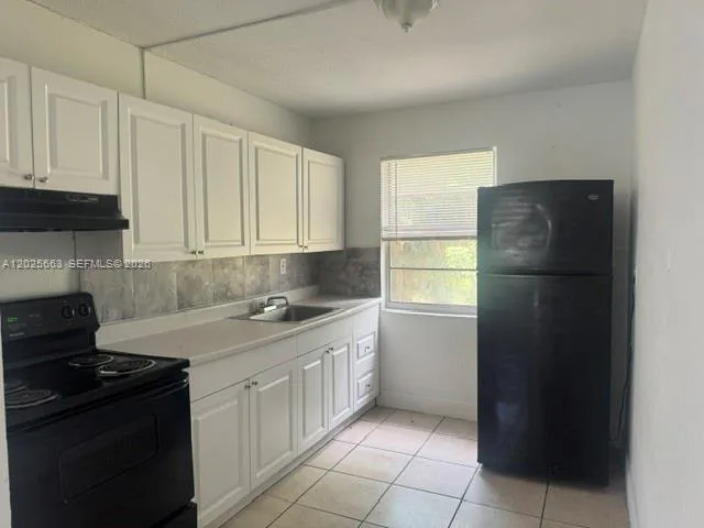 610 5th St # 5, West Palm Beach, FL 33401