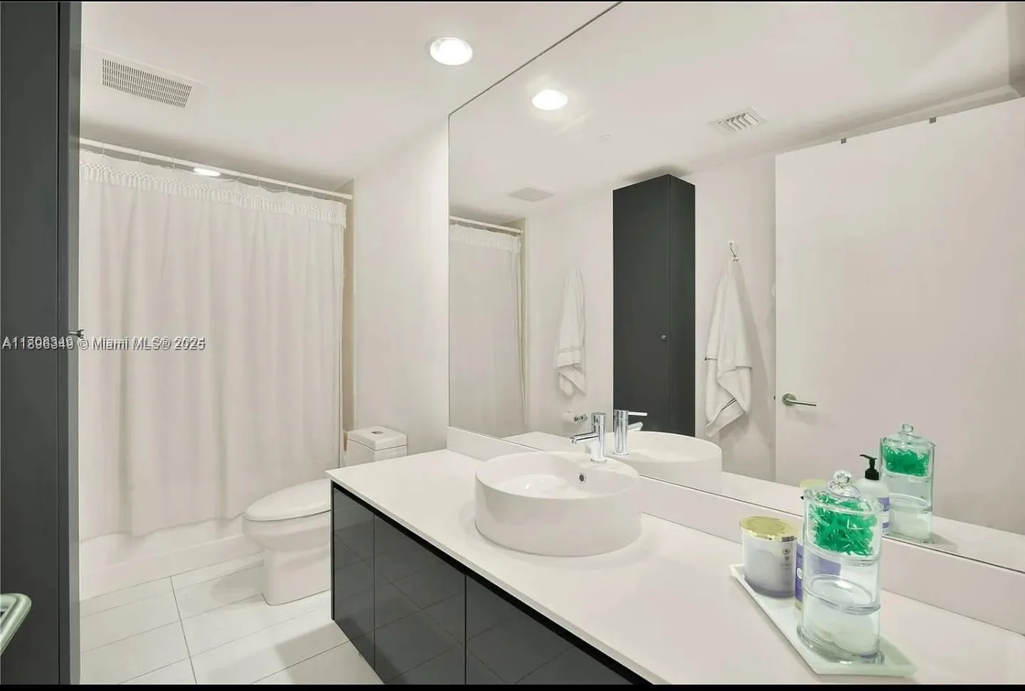 31 SE 6th St # 1201, Miami, FL 33131 photo 4
