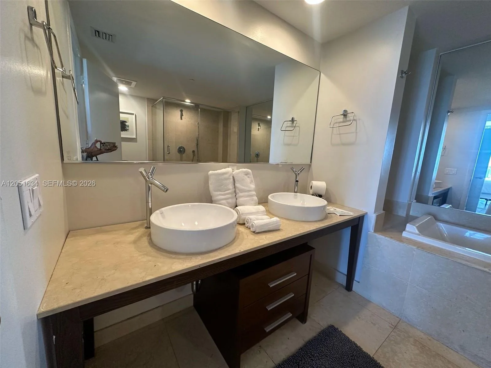 485 Brickell Ave # 4408, Miami, FL 33131 photo 9