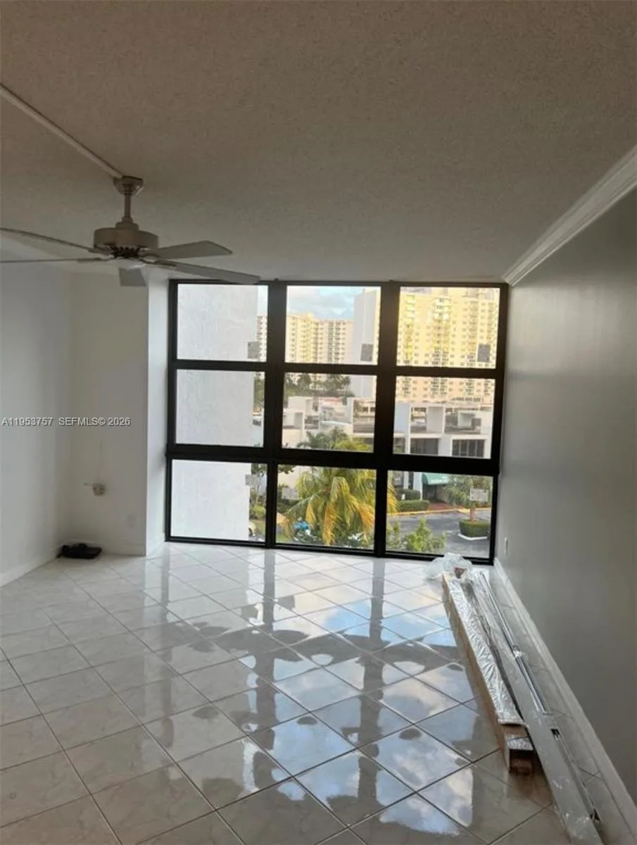 1000 Parkview Dr # 528, Hallandale Beach, FL 33009 photo 12