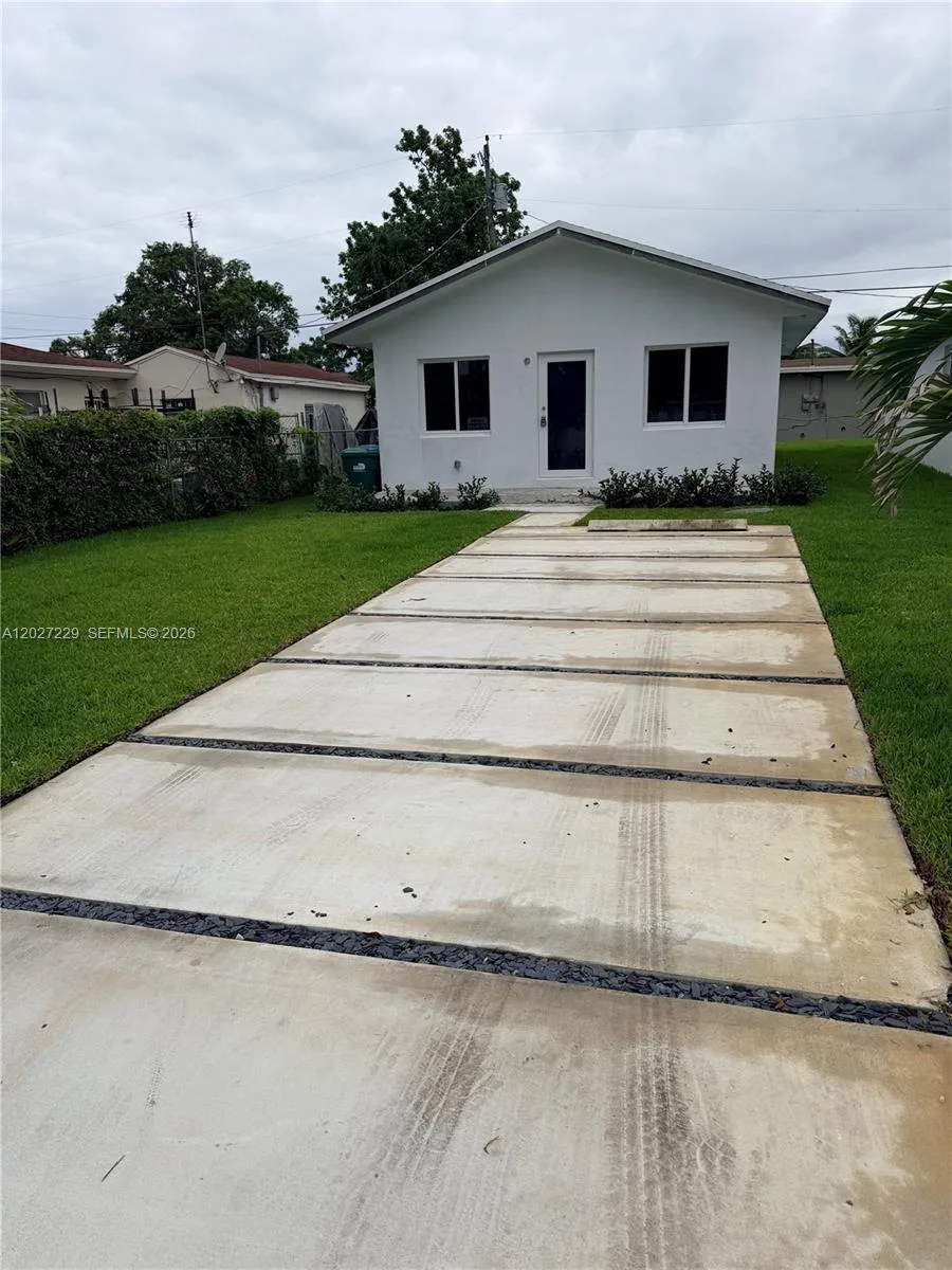 1185 NW 100th St # 1185, Miami, FL 33150