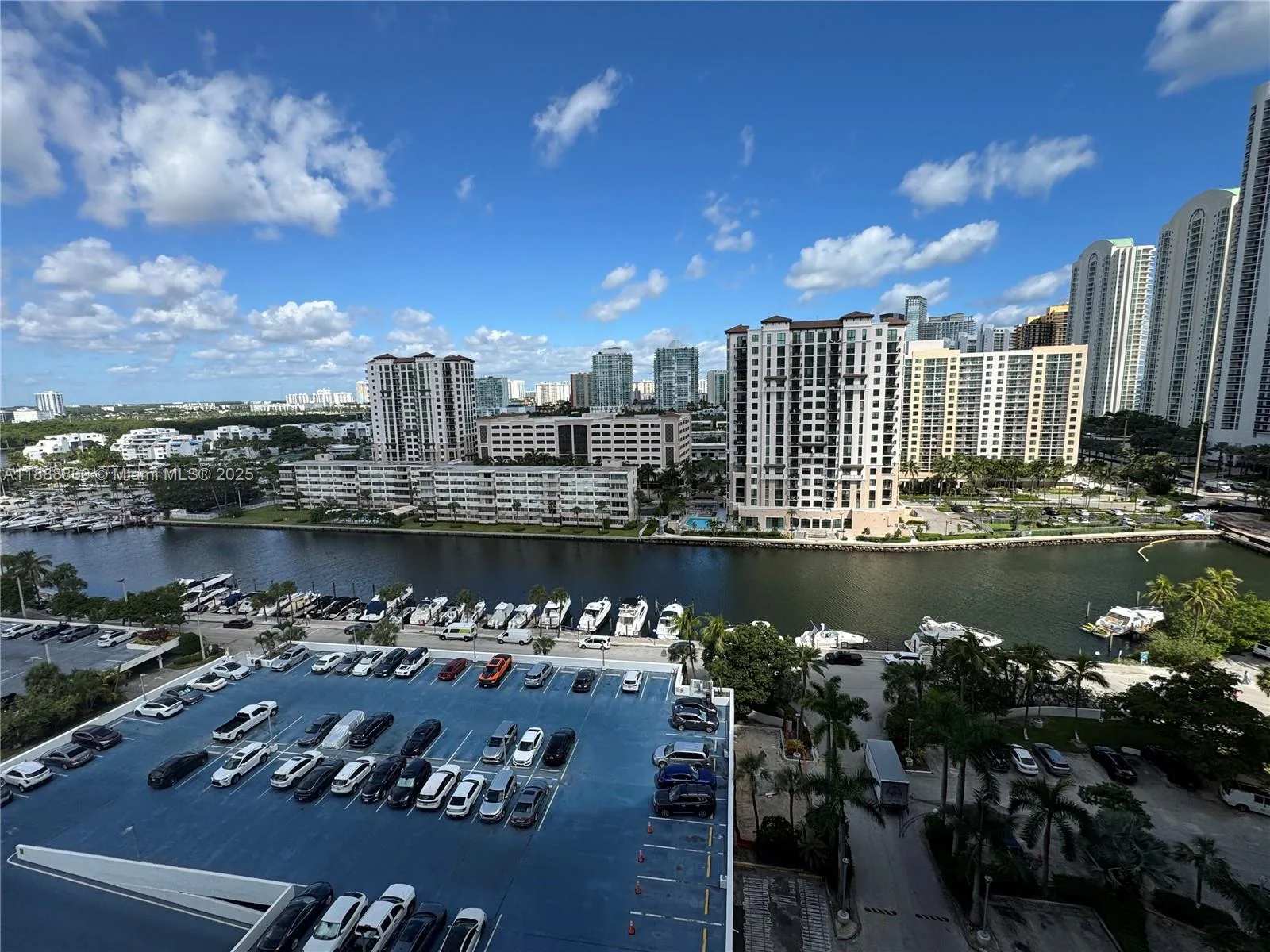 100 Bayview Dr # 1530, Sunny Isles Beach, FL 33160 photo 2