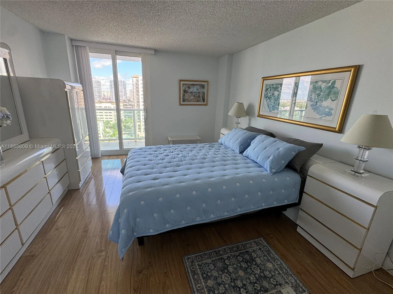 100 Bayview Dr # 1530, Sunny Isles Beach, FL 33160 photo 9