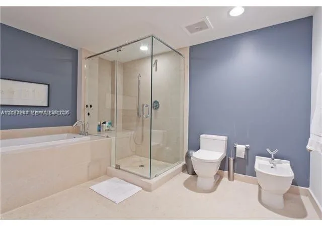 495 Brickell Ave # 5104, Miami, FL 33131 photo 12