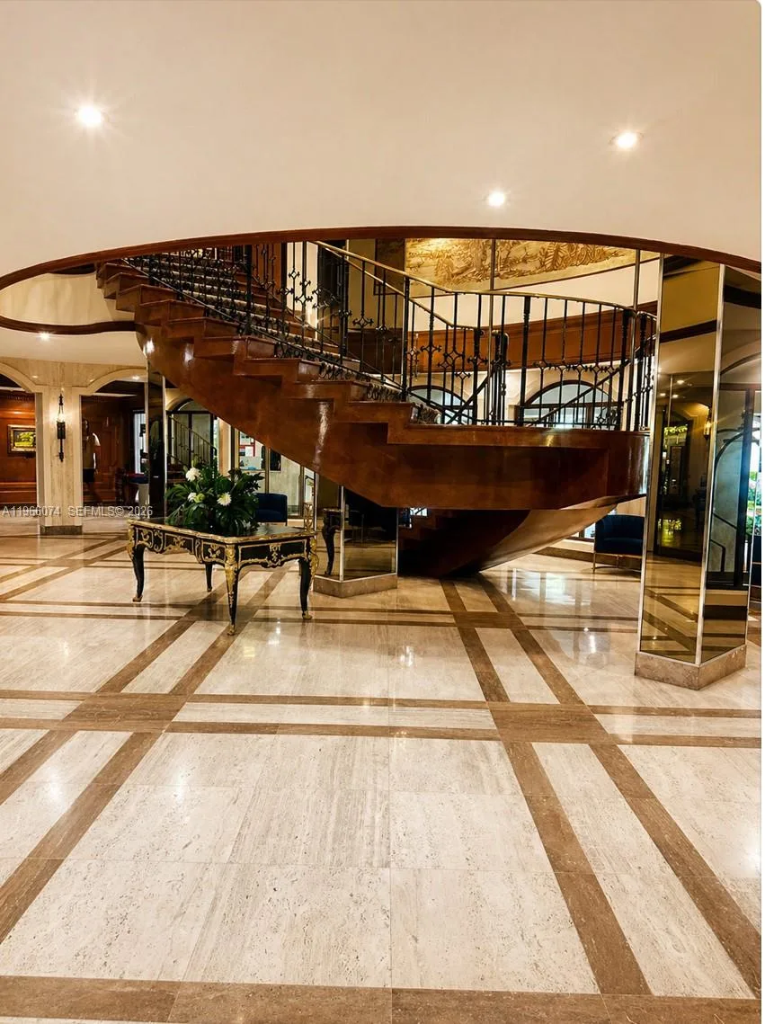 6039 Collins Ave # 1625, Miami Beach, FL 33140 photo 7