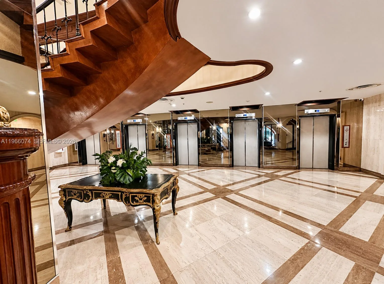 6039 Collins Ave # 1625, Miami Beach, FL 33140 photo 9