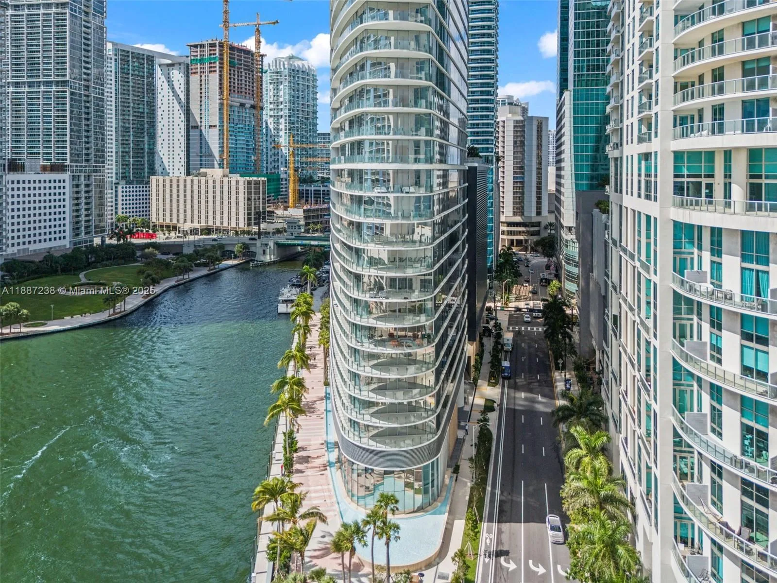 300 Biscayne Blvd Way # 3508, Miami, FL 33131 photo 3