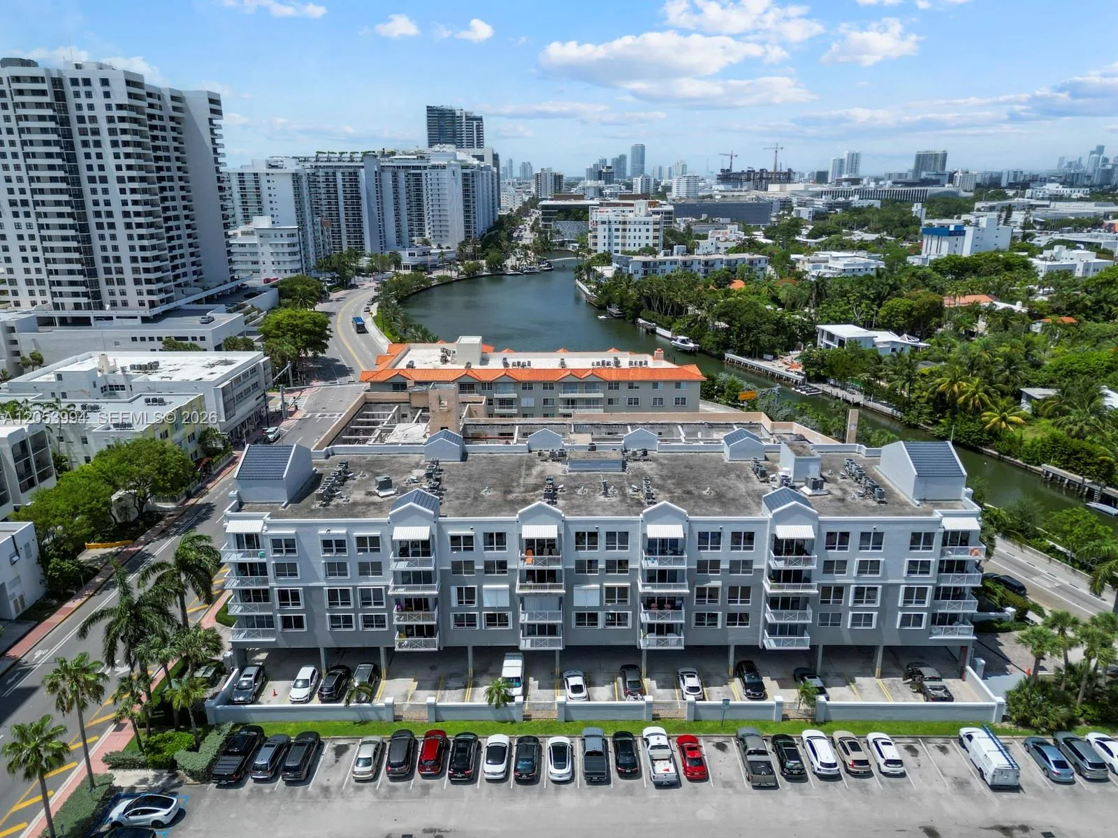 2642 Collins Ave # 303, Miami Beach, FL 33140