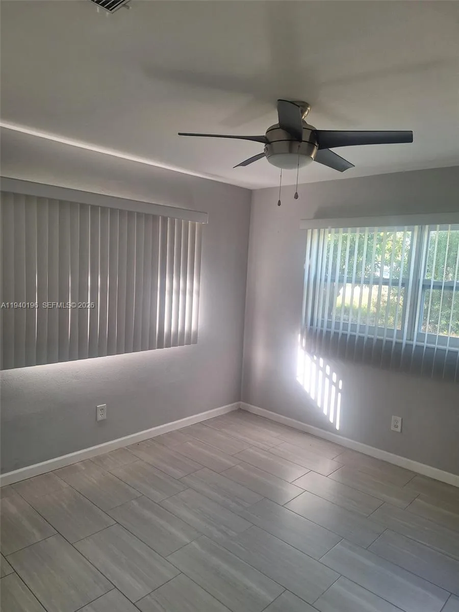 245 E PARKWAY, Other City - In The State Of Florida, FL 33904 photo 10