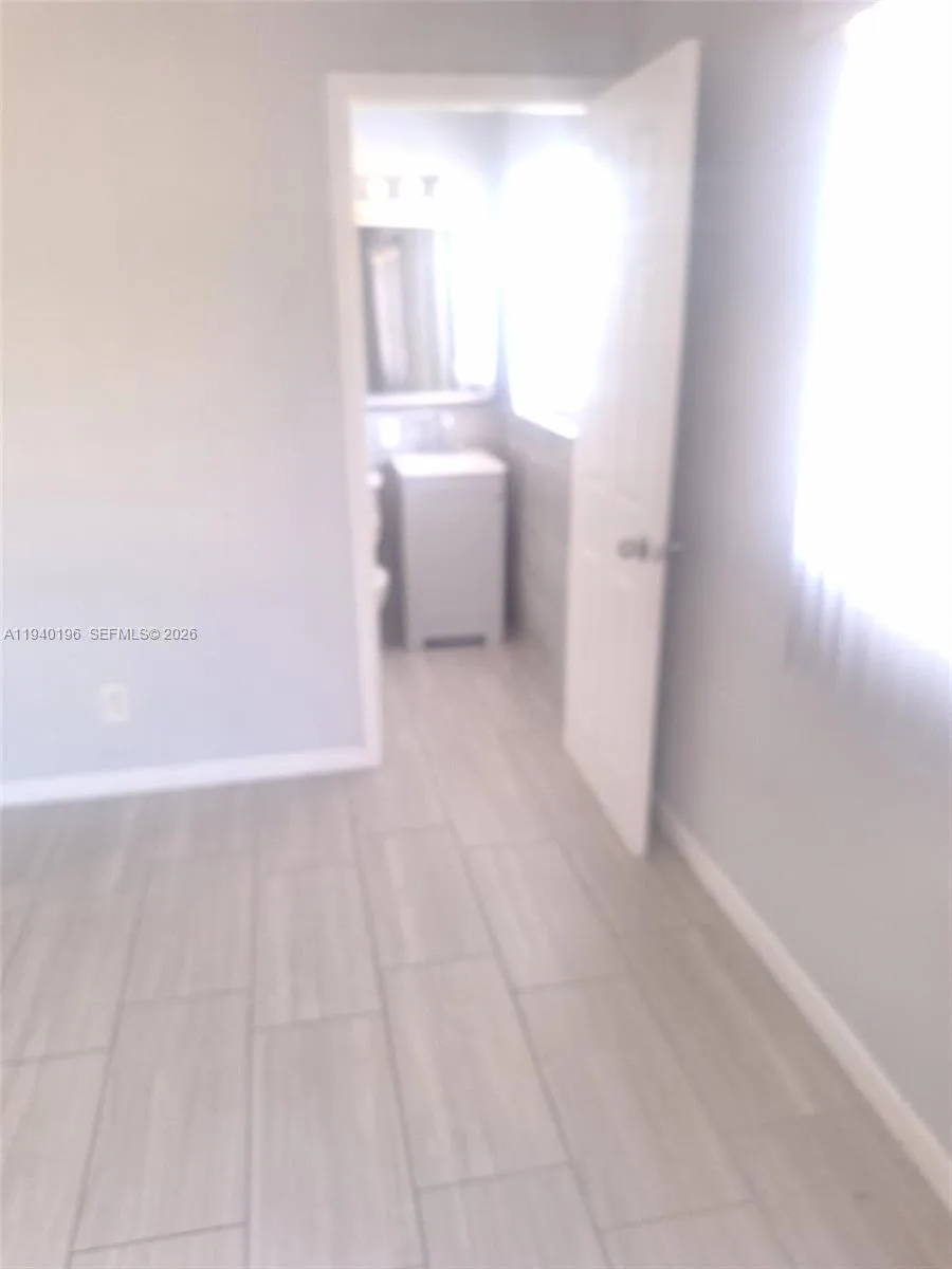 245 E PARKWAY, Other City - In The State Of Florida, FL 33904 photo 6