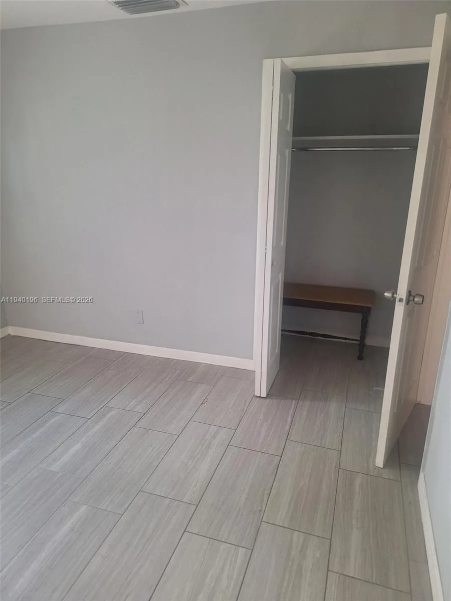 245 E PARKWAY, Other City - In The State Of Florida, FL 33904 photo 8