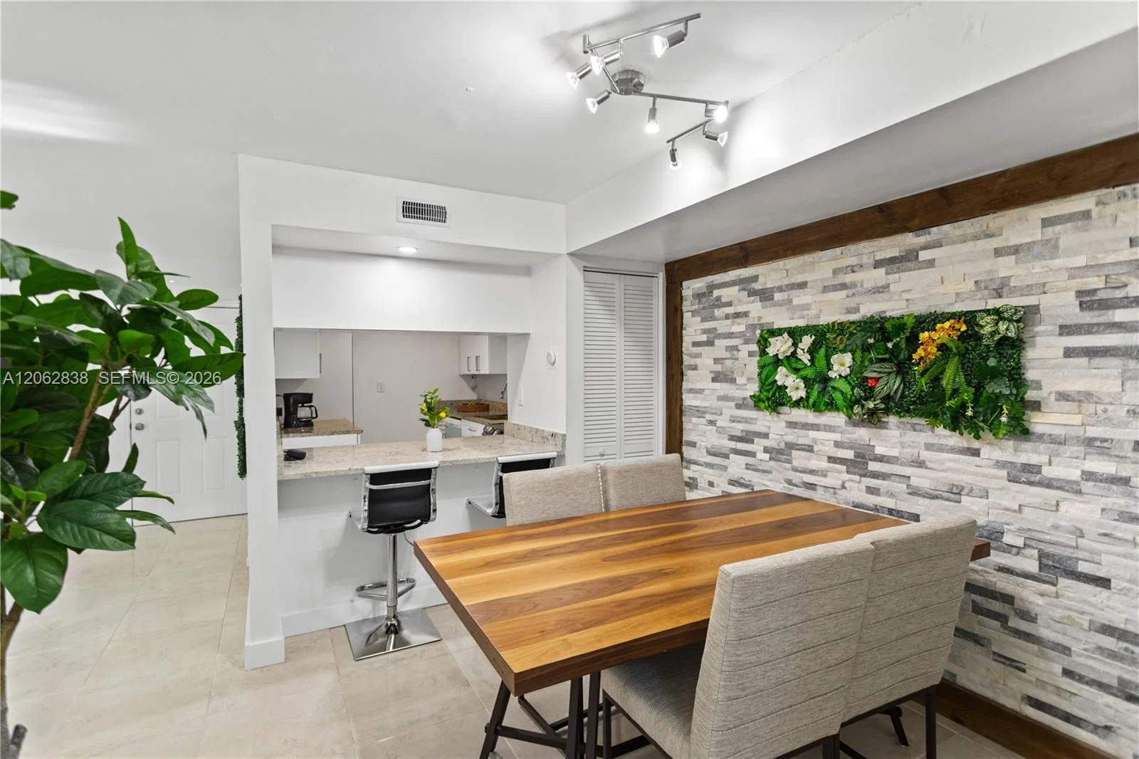 20760 NE 4th Ct # 102, Miami, FL 33179 photo 12