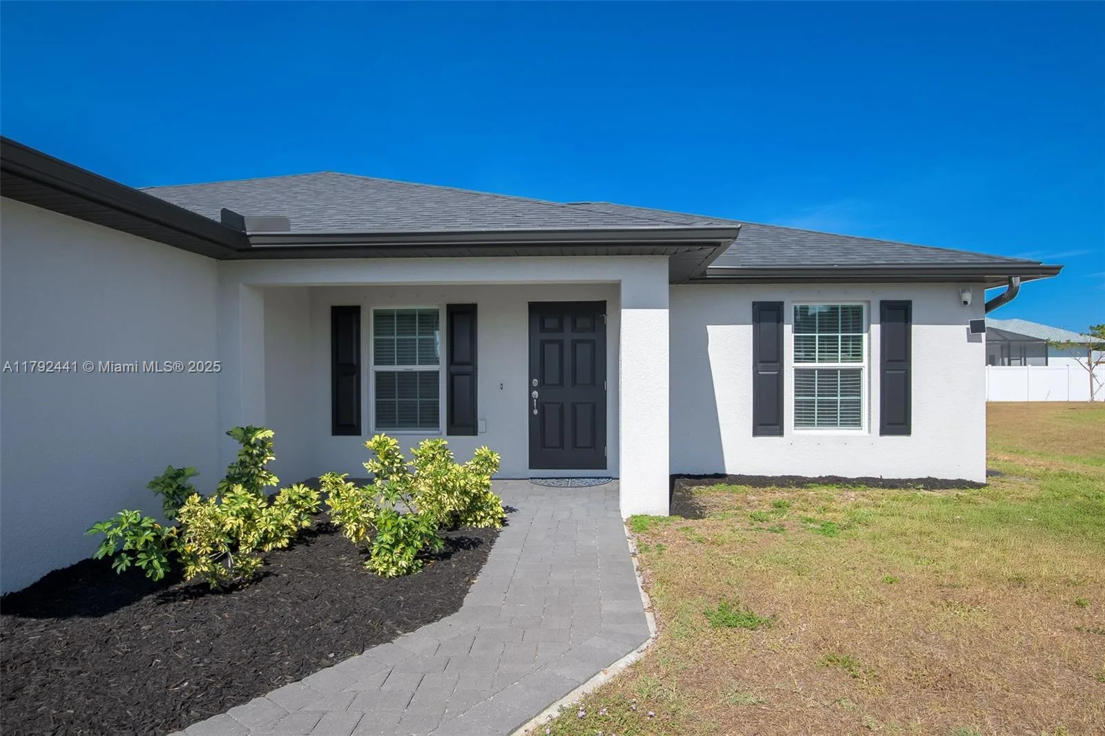 1808 NE 7th ave, Cape Coral, FL 33909 photo 2