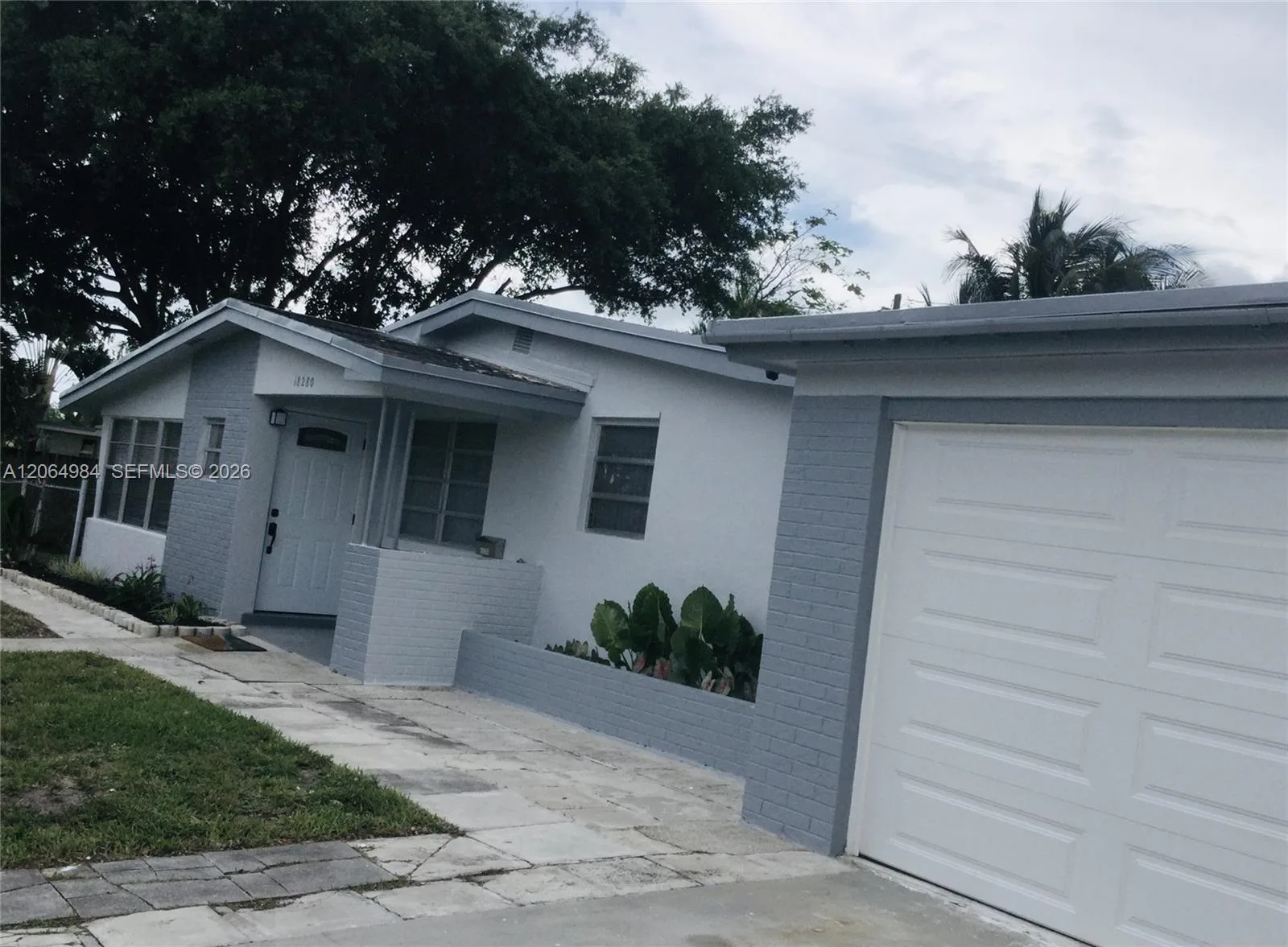 18280 S Glades Dr, North Miami Beach, FL 33162 photo 3