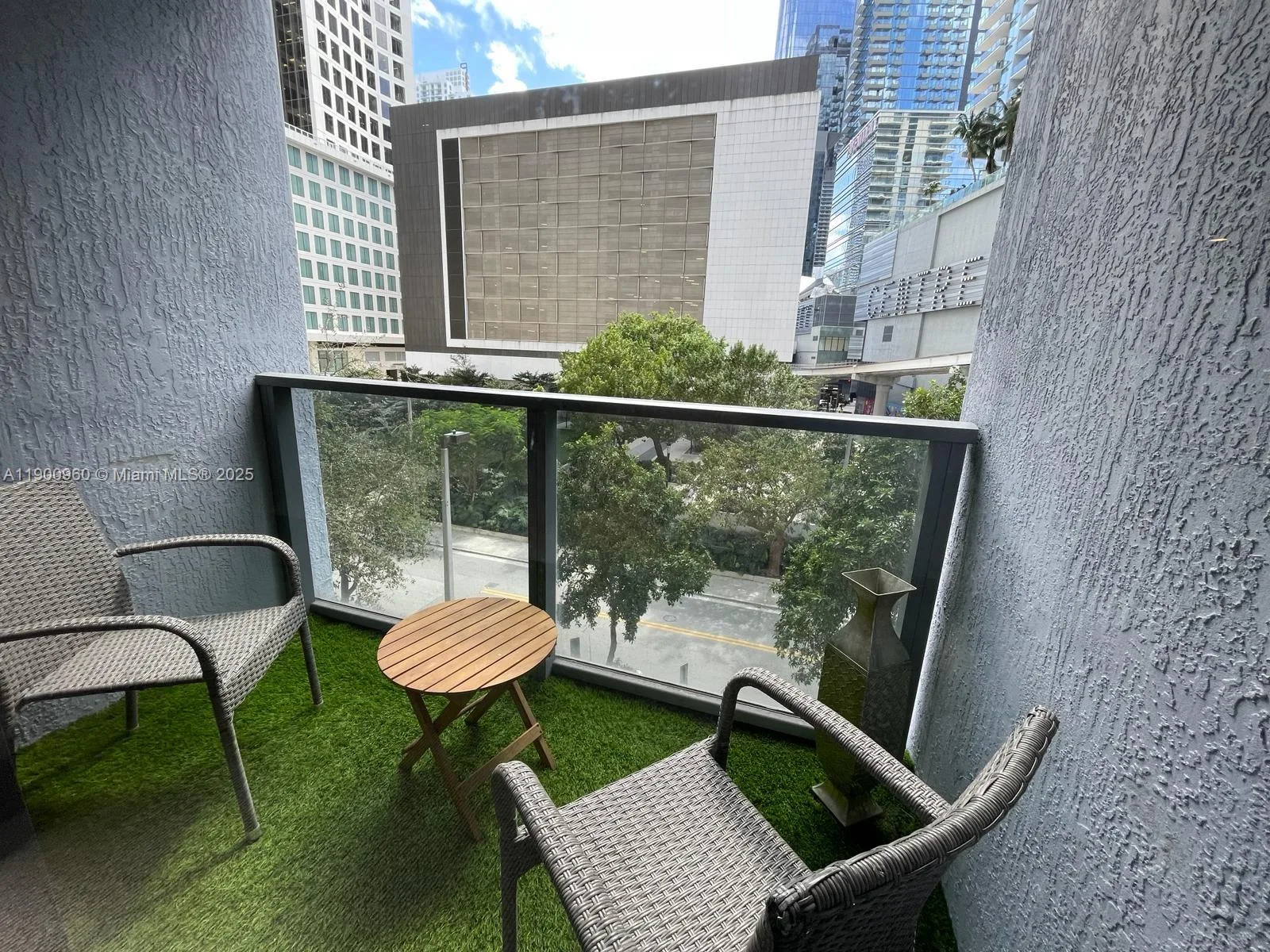 31 SE 6th St # 505, Miami, FL 33131 photo 10