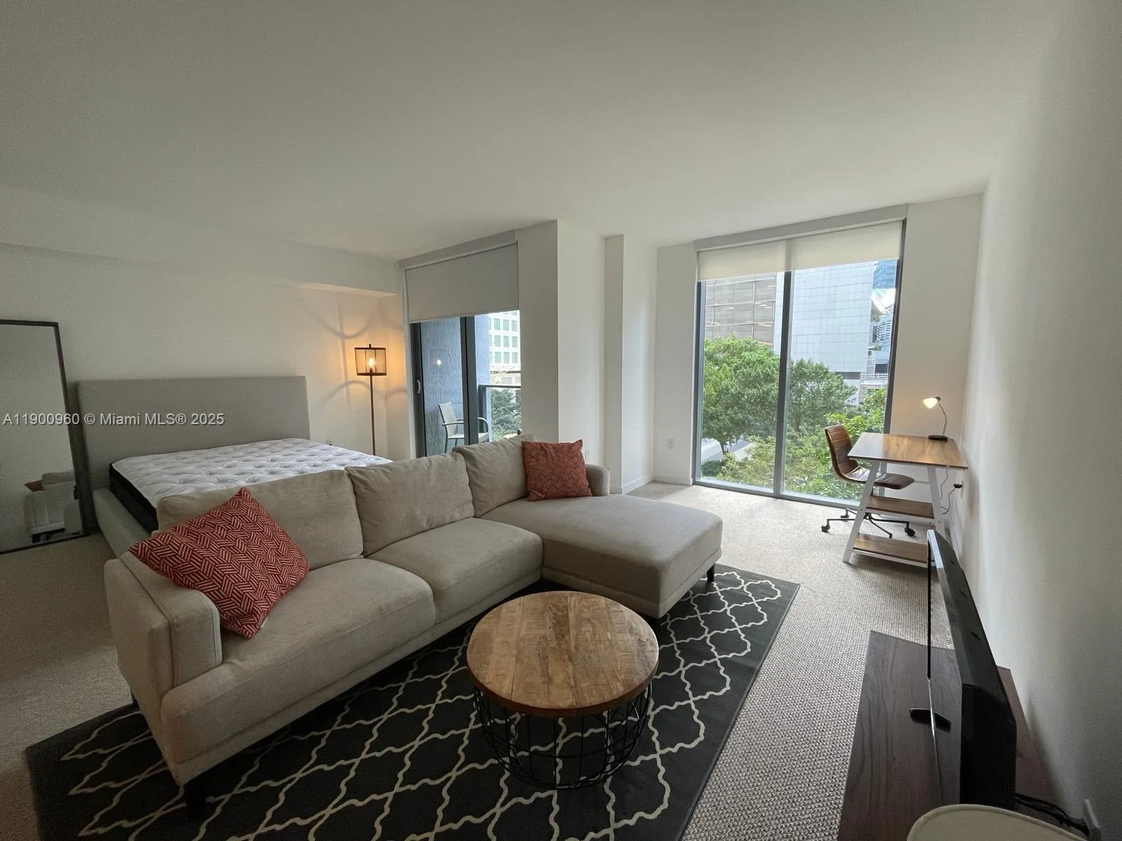 31 SE 6th St # 505, Miami, FL 33131 photo 4