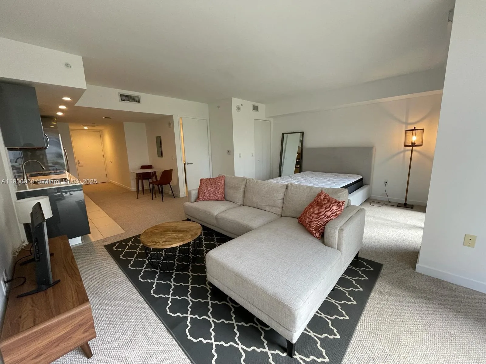 31 SE 6th St # 505, Miami, FL 33131 photo 6