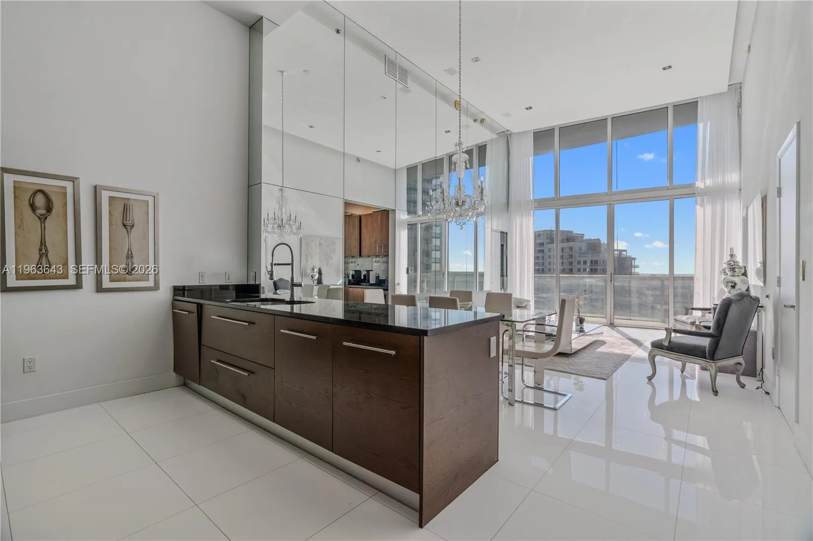465 Brickell Ave # 2805, Miami, FL 33131