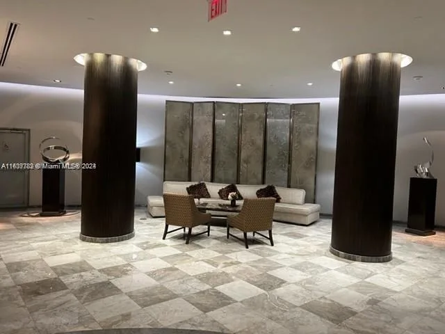 17201 Collins Ave # 1405, Sunny Isles Beach, FL 33160 photo 2