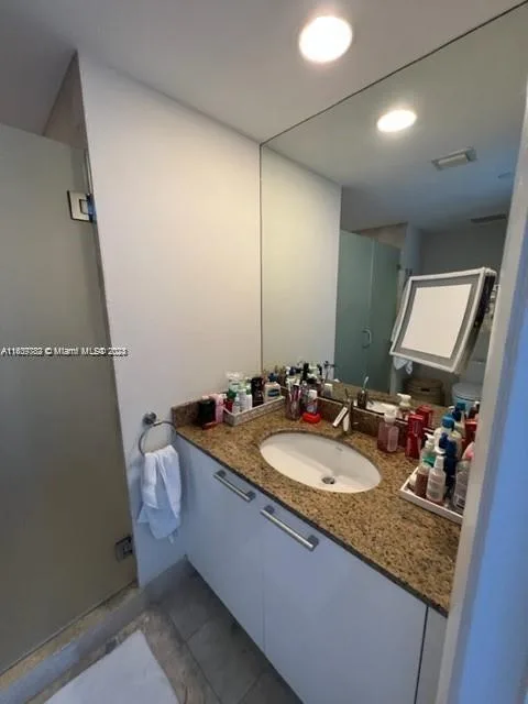 17201 Collins Ave # 1405, Sunny Isles Beach, FL 33160 photo 4