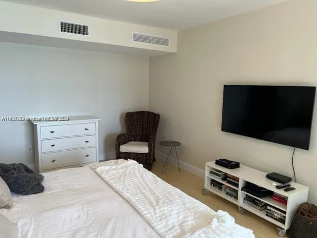 17201 Collins Ave # 1405, Sunny Isles Beach, FL 33160 photo 7