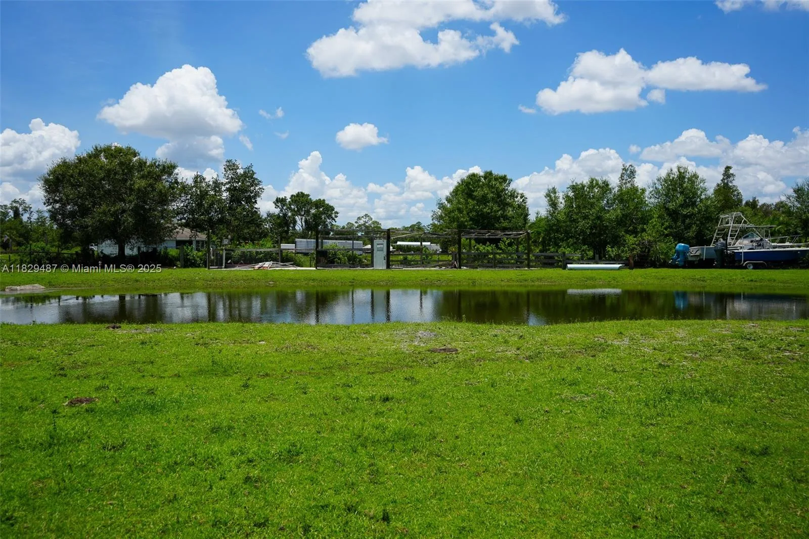 Angus Lane, Fort Myers FL 33905 photo 2