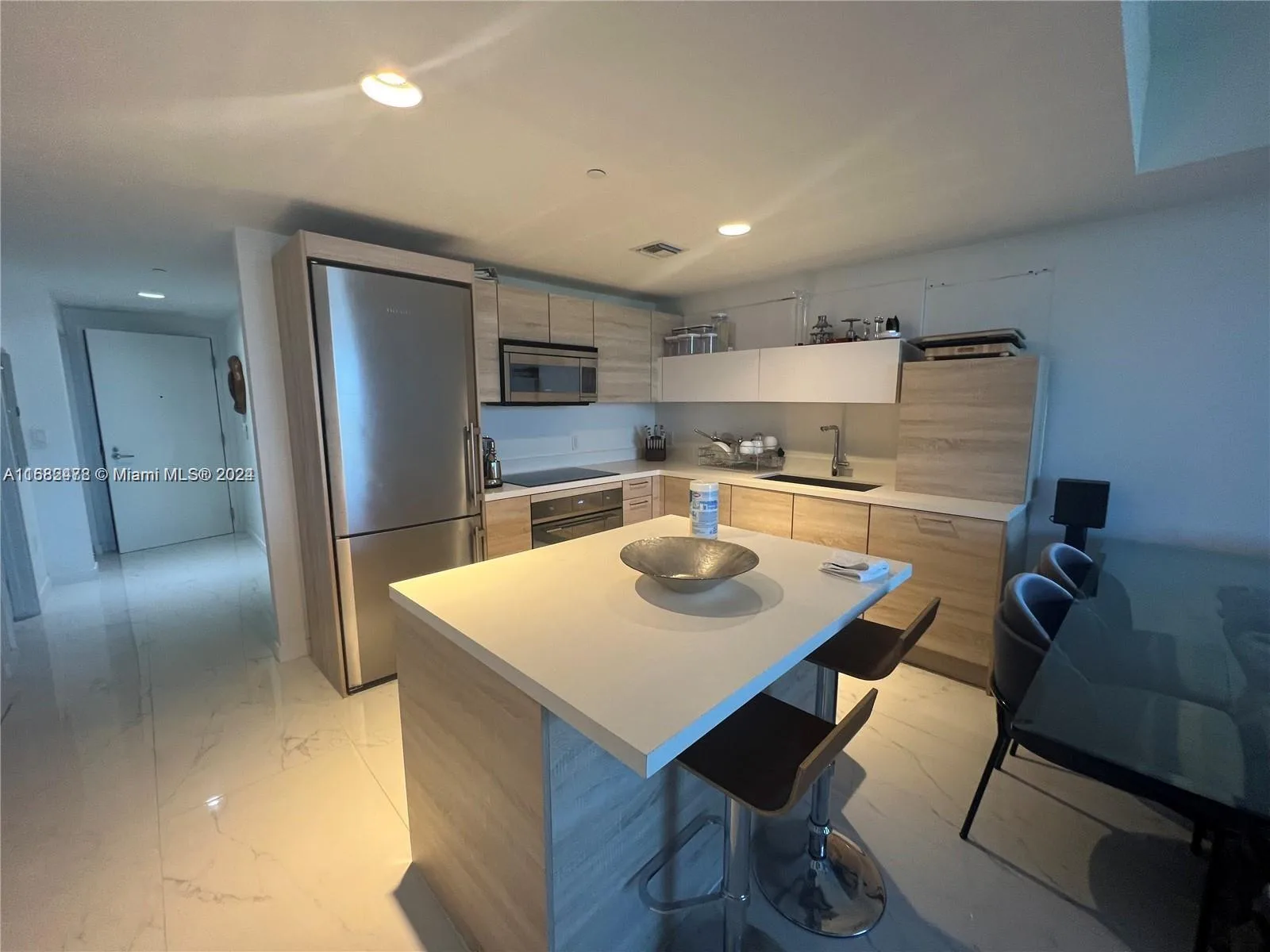 16385 Biscayne Blvd # 2020, North Miami Beach, FL 33160 photo 2
