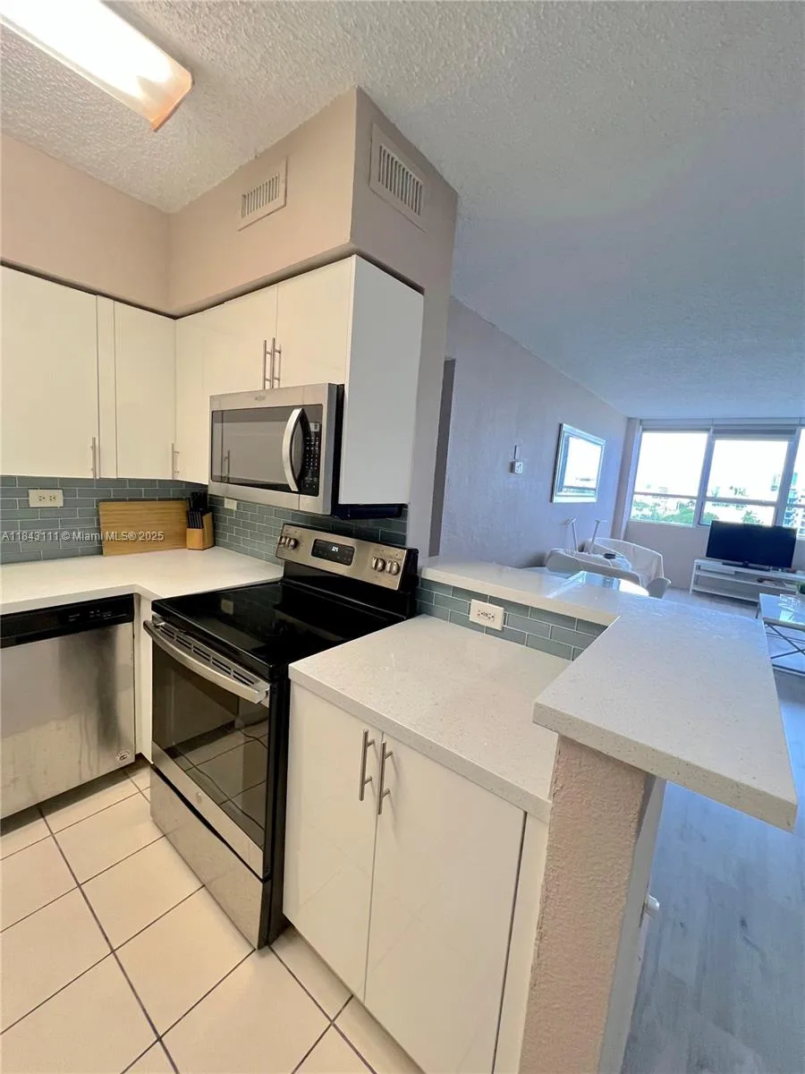 1500 Bay Rd # 808S, Miami Beach, FL 33139 photo 8