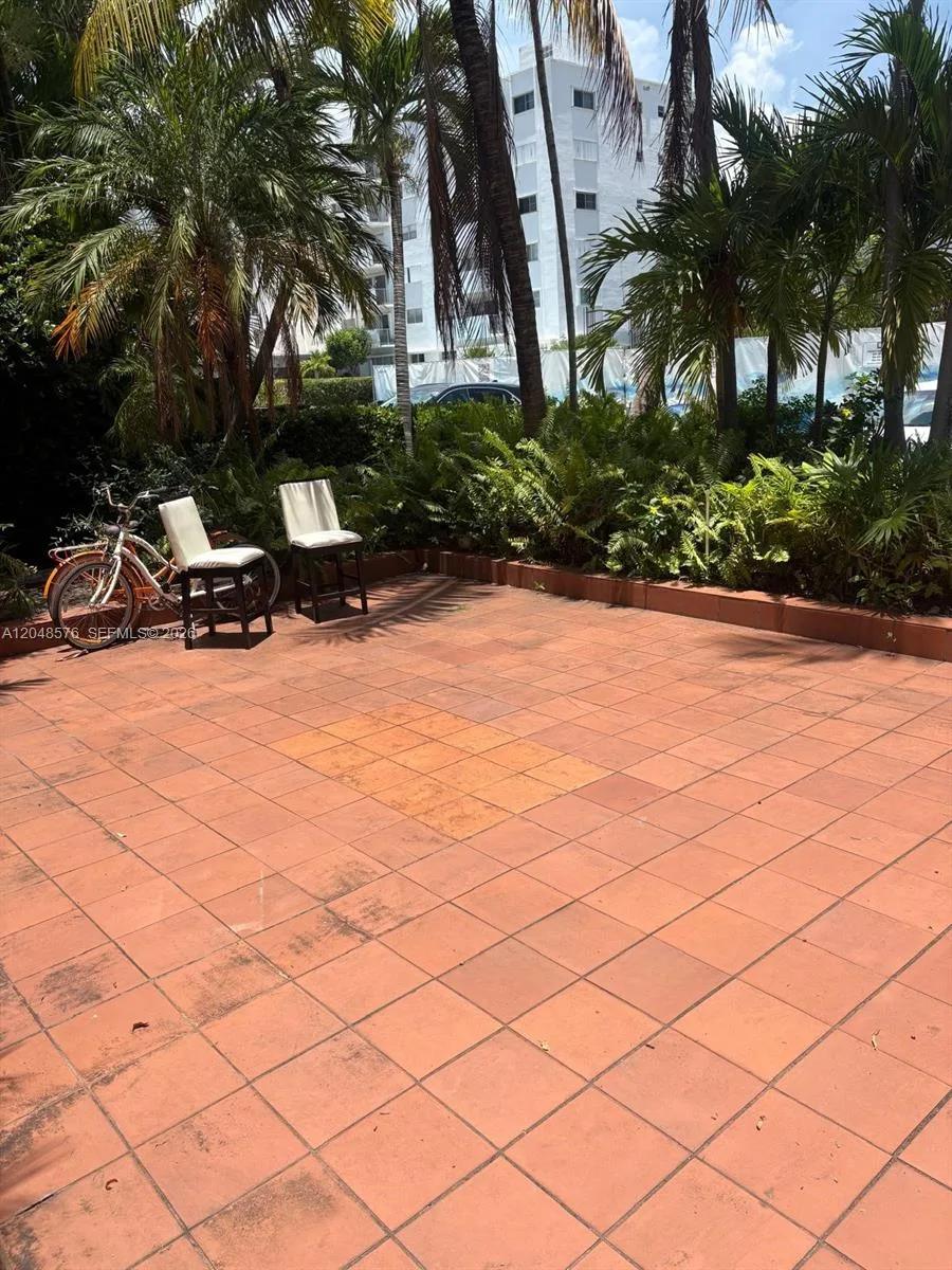 1040 92nd St # 2, Bay Harbor Islands, FL 33154 — zdjęcie 2