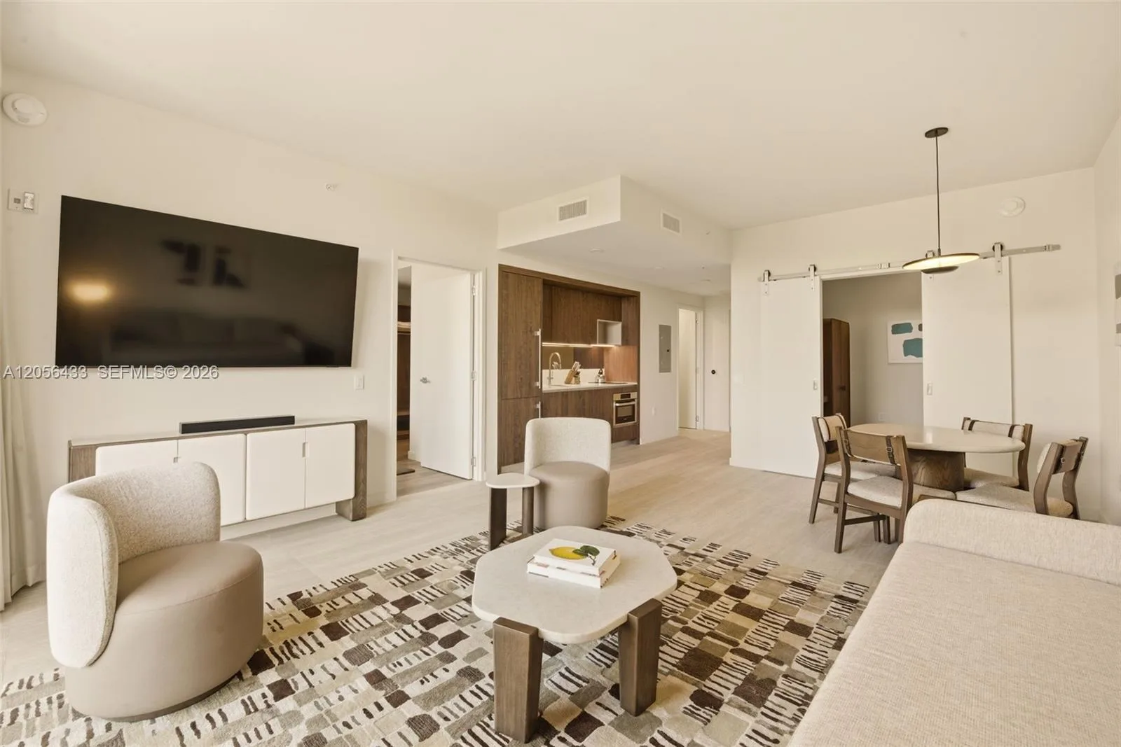 1611 SW 2nd Avenue # 301, Miami, FL 33129 photo 2