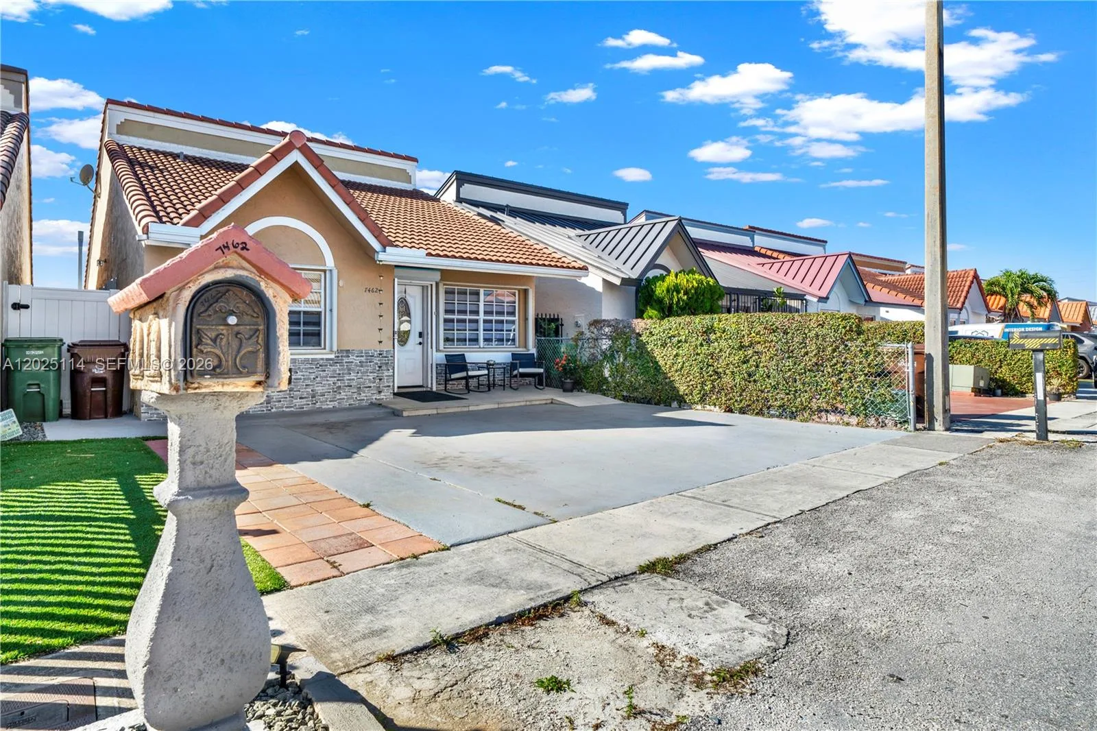 7462 W 29th Way, Hialeah, FL 33018