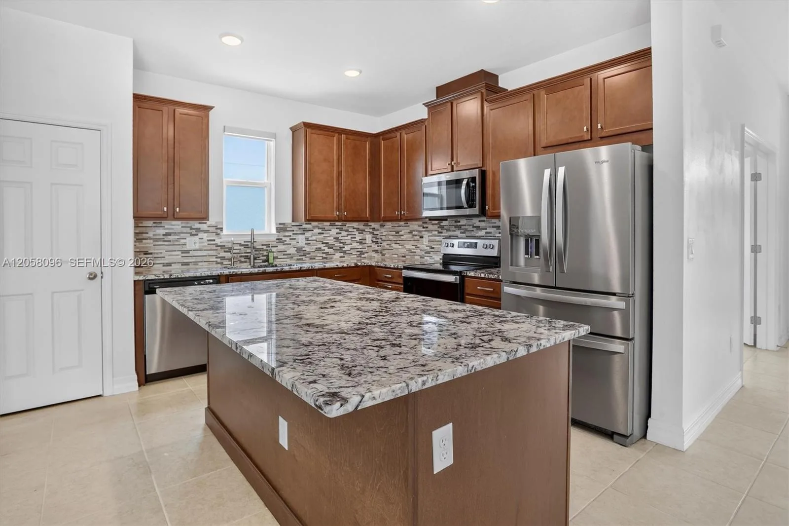 8565 Lamppost, Orlando, FL 32832 photo 2