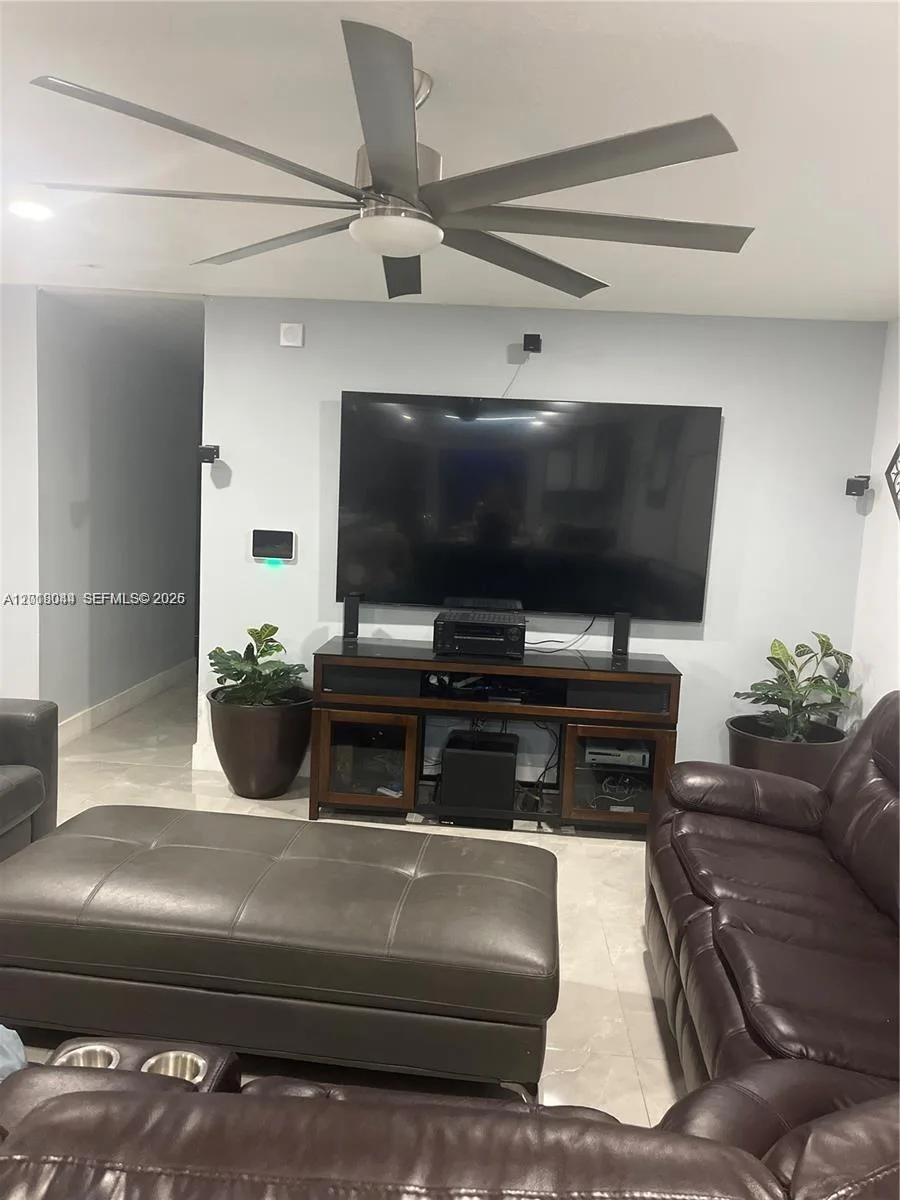 9260 SW 164th St, Palmetto Bay, FL 33157 photo 6