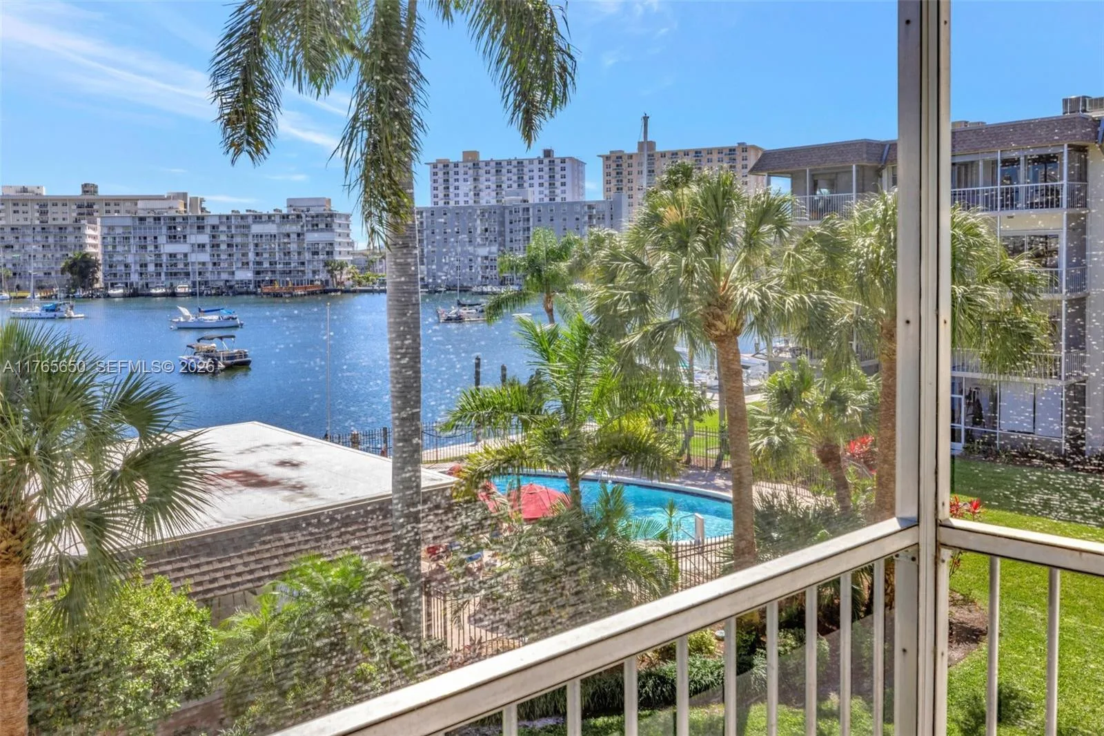 2200 Diana Dr # 310, Hallandale Beach, FL 33009