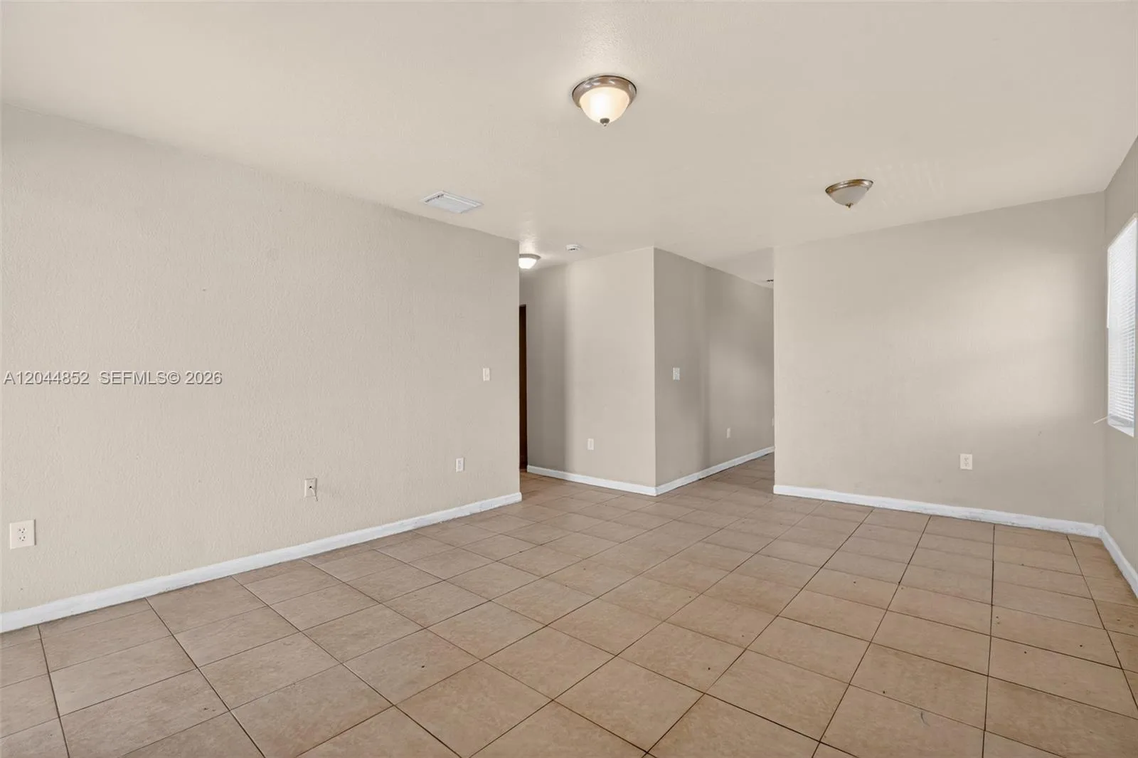 812 NW 70th St, Miami, FL 33150 photo 12