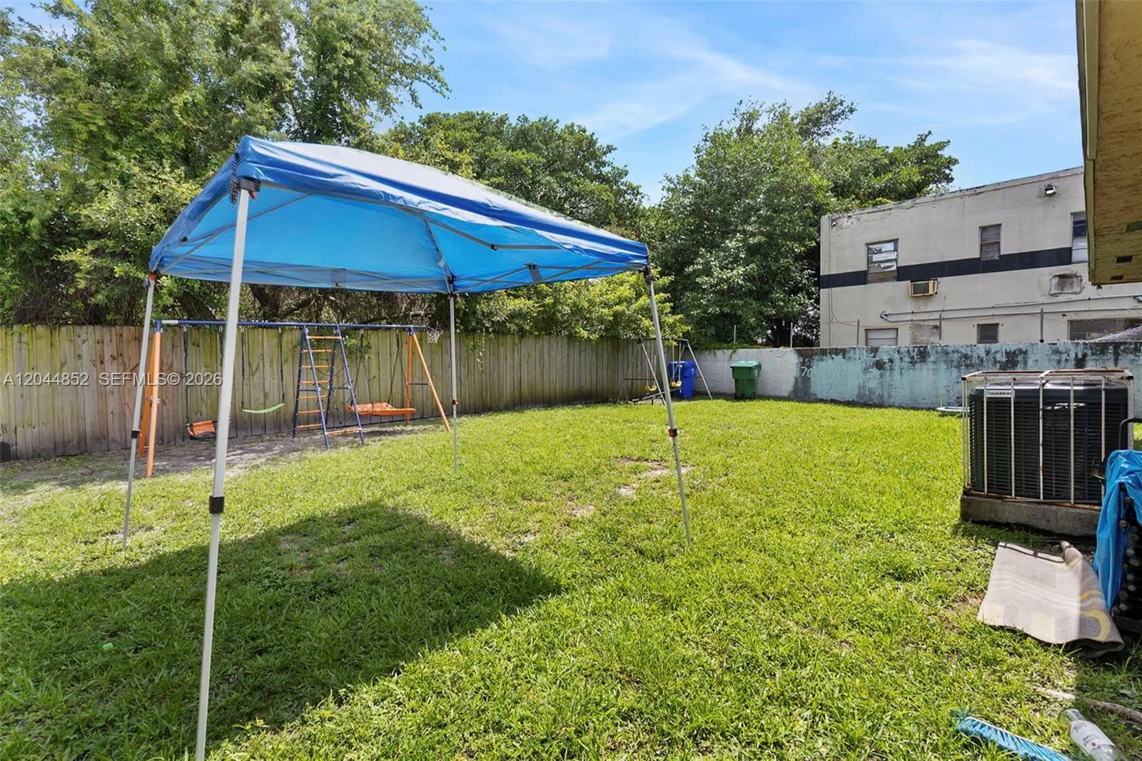 812 NW 70th St, Miami, FL 33150 photo 6