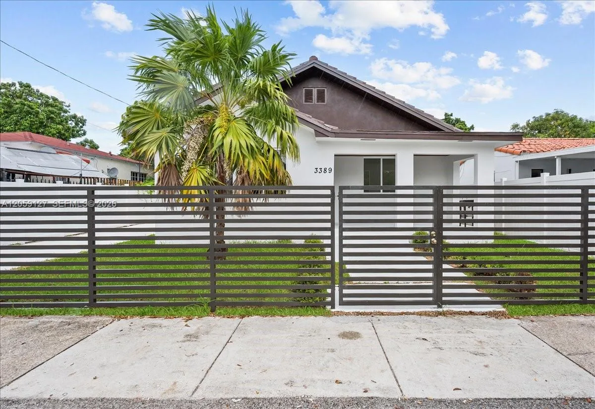 3389 NW 14th Ave, Miami, FL 33142 photo 2
