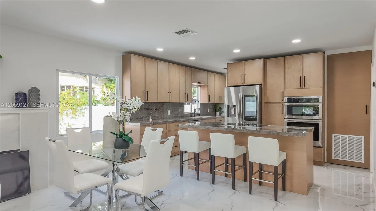3389 NW 14th Ave, Miami, FL 33142 photo 9
