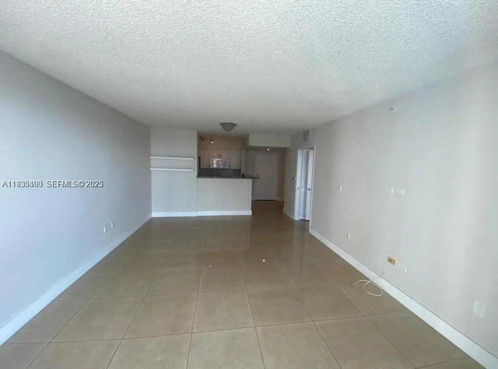 1155 Brickell Bay Dr # 1605, Miami, FL 33131 photo 2